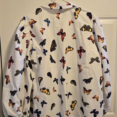 Butterfly Button Down Puff Long Sleeve Top