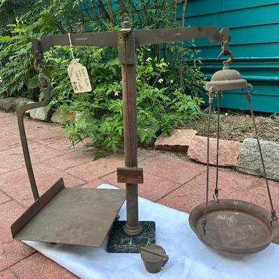 Webb of London Brass & Marble Scale w/ Weights