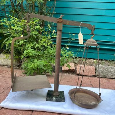 Webb of London Brass & Marble Scale w/ Weights