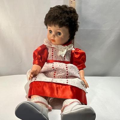 Vintage Horsman 14” brunette doll
