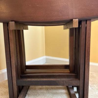 Chairs and TV Dinner Folding Tray Tables
