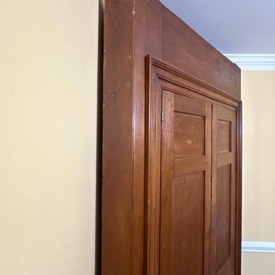 Fantastic Wooden Corner Cabinet