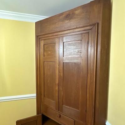 Fantastic Wooden Corner Cabinet