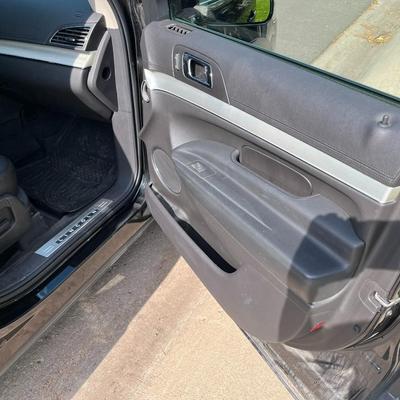 2010 Loaded Lincoln MKT SUV