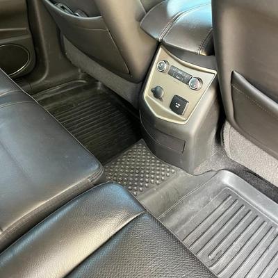 2010 Loaded Lincoln MKT SUV