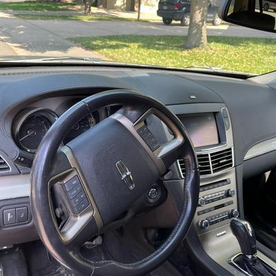2010 Loaded Lincoln MKT SUV