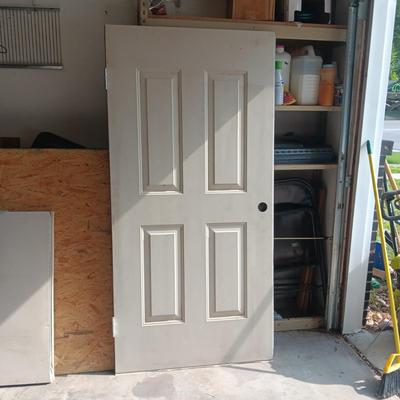 SOLID CORE EXTERIOR DOOR 72" X 36"