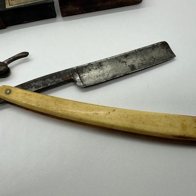 Antique Straight Razors (see description)