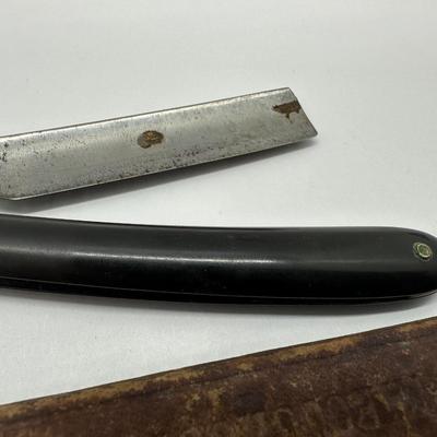 Antique Straight Razors (see description)