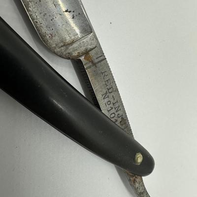 Antique Straight Razors (see description)