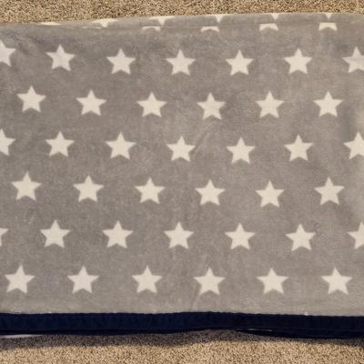 Pillowfort Gray, White Stars, & Navy Trim Fleece Blanket