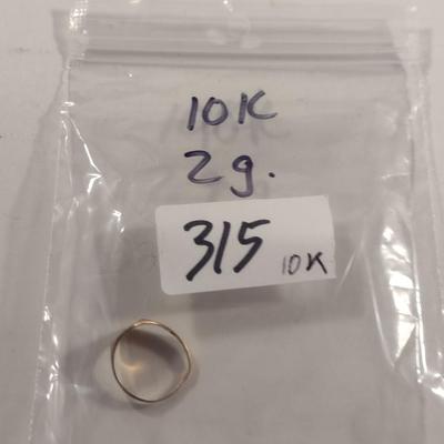 10 Karat Yellow Gold Ring- Approx Weight 2 Grams (#315)
