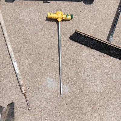 AGRI-FAB LEAF SWEEPER, PUSH BROOM AND YARD TOOLS