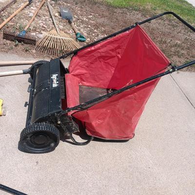 AGRI-FAB LEAF SWEEPER, PUSH BROOM AND YARD TOOLS