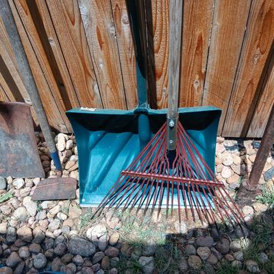 SNOW SHOVEL AND YARD TOOLS