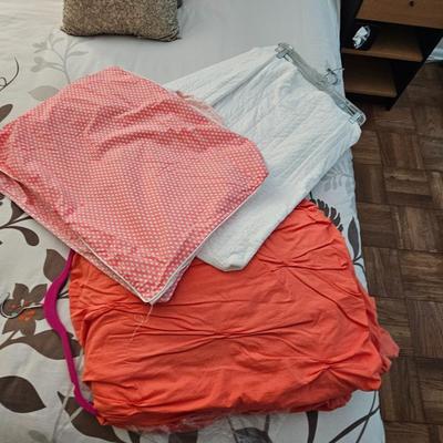 Bedroom Linen Lot (A)