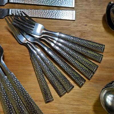 Flatware Service Set for 8 and Serving Set