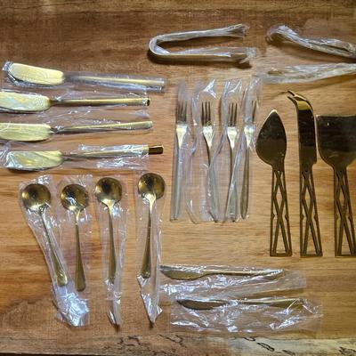 Golden Serving Set
