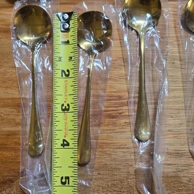 Golden Serving Set