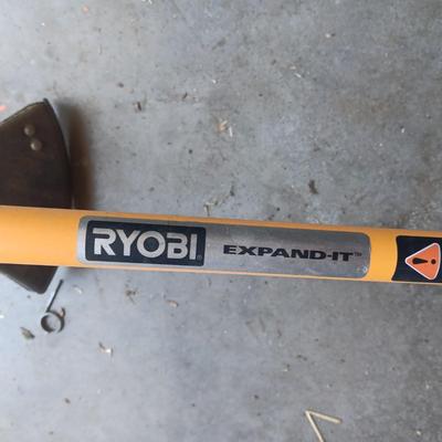 RYOBI EXPAND-IT GAS WEED TRIMMER