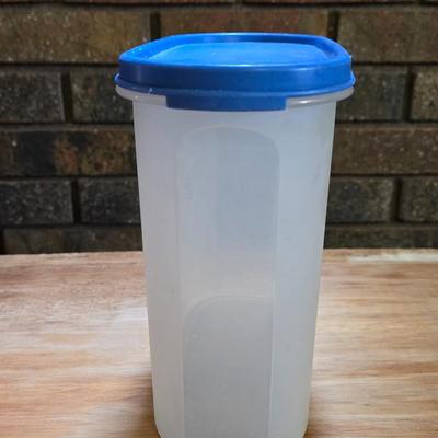 (4) Tupperware Storage Set
