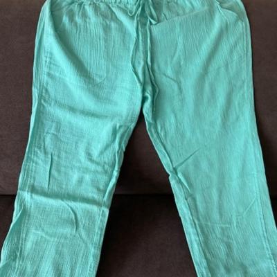 Clothing Lot (D)