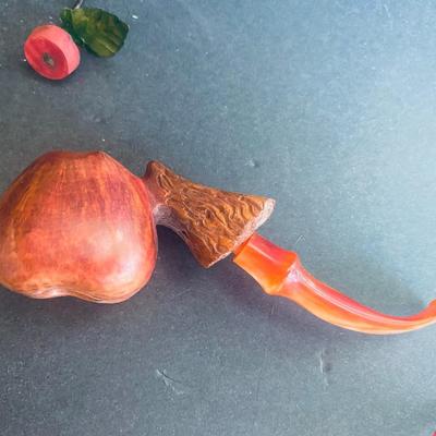 Vintage Georgetown Tobacco Signed Mr. Groum Pipe of Distinction