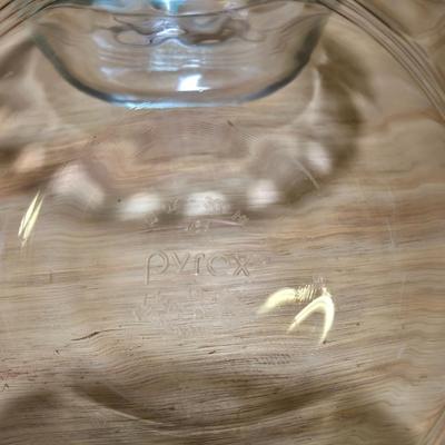 Pyrex (4) Small Bowls