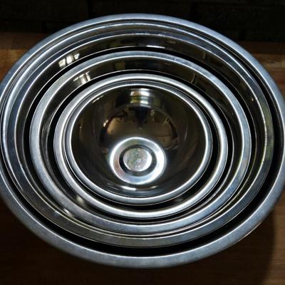 (6) Stainless Nesting Mixing Bowls