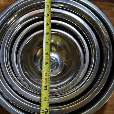 (6) Stainless Nesting Mixing Bowls