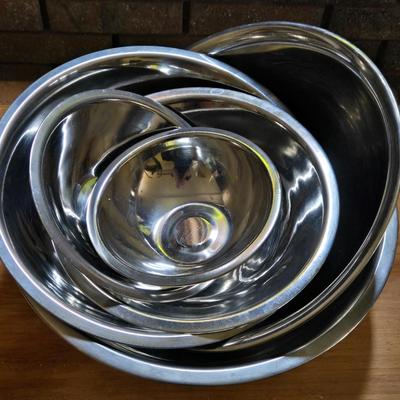 (6) Stainless Nesting Mixing Bowls