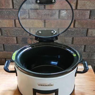 Crockpot with Hinged Lid