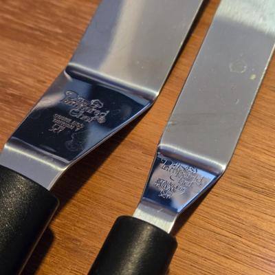 (3) The Pampered Chef Spreaders