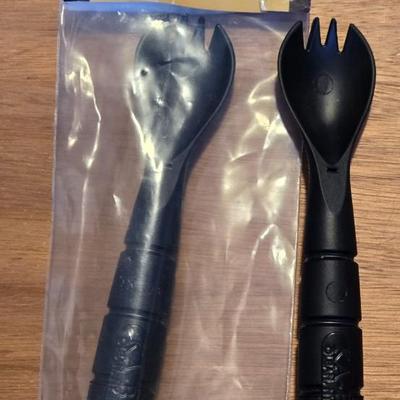 (2) Ka- Bar Sporks
