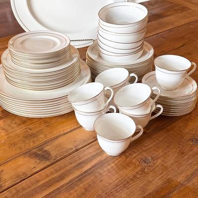 ROYAL WORCESTER ~ “Contessa” ~ 7 Pc Service For 8 (63 Pieces Total)