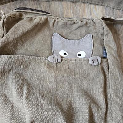 Peeking Pet Handbag