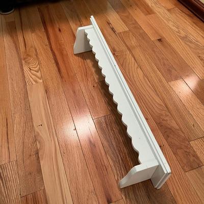 White Beveled Oval Mirror and More (B1-DZ
