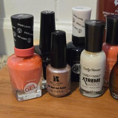 Nail Enamel Dryer and Nail Polishes