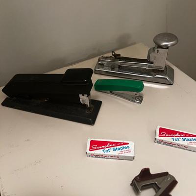 Office Supplies & More (B1-MK)