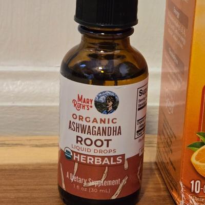Emergen-C Packets and Organic Ashwagandha Root