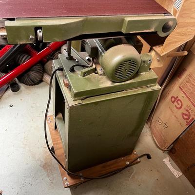 Central Machinery 6” Belt & 9” Disc Sander (WS-MK)