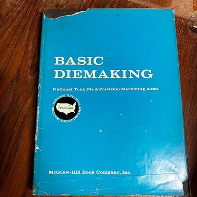 Machine Books (WS-MK)