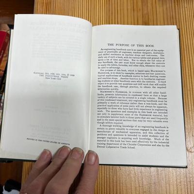 Machine Books (WS-MK)