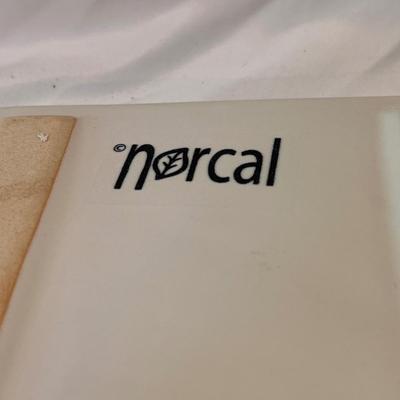 Bath Mats, Scale, and Other Bath Accessories (H-DZ)