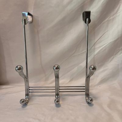Bath Mats, Scale, and Other Bath Accessories (H-DZ)