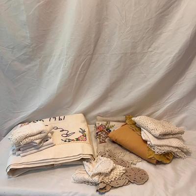 Elizabeth Read Twin Size Sheet and Other Fabrics (P-DZ)