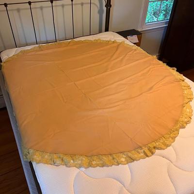 Elizabeth Read Twin Size Sheet and Other Fabrics (P-DZ)