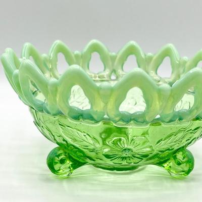 NORTHWOOD ~ Shell and Wild Rose Green Opalescent Glass Bowl