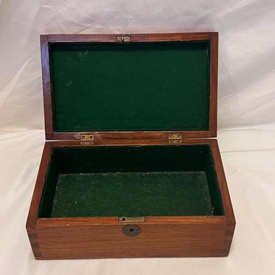 Unique Wooden Boxes (P-DZ)