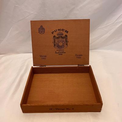 Unique Wooden Boxes (P-DZ)